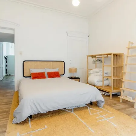 Le En Feronstree Apartment *