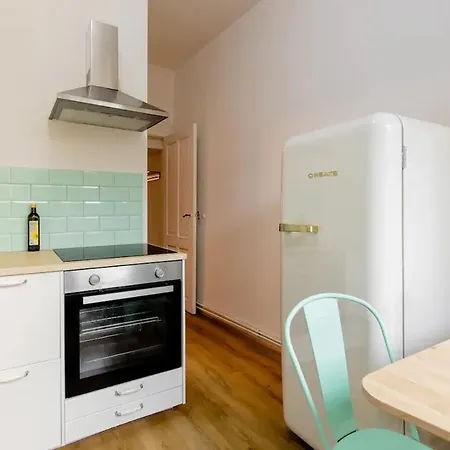 Le En Feronstree Appartamento